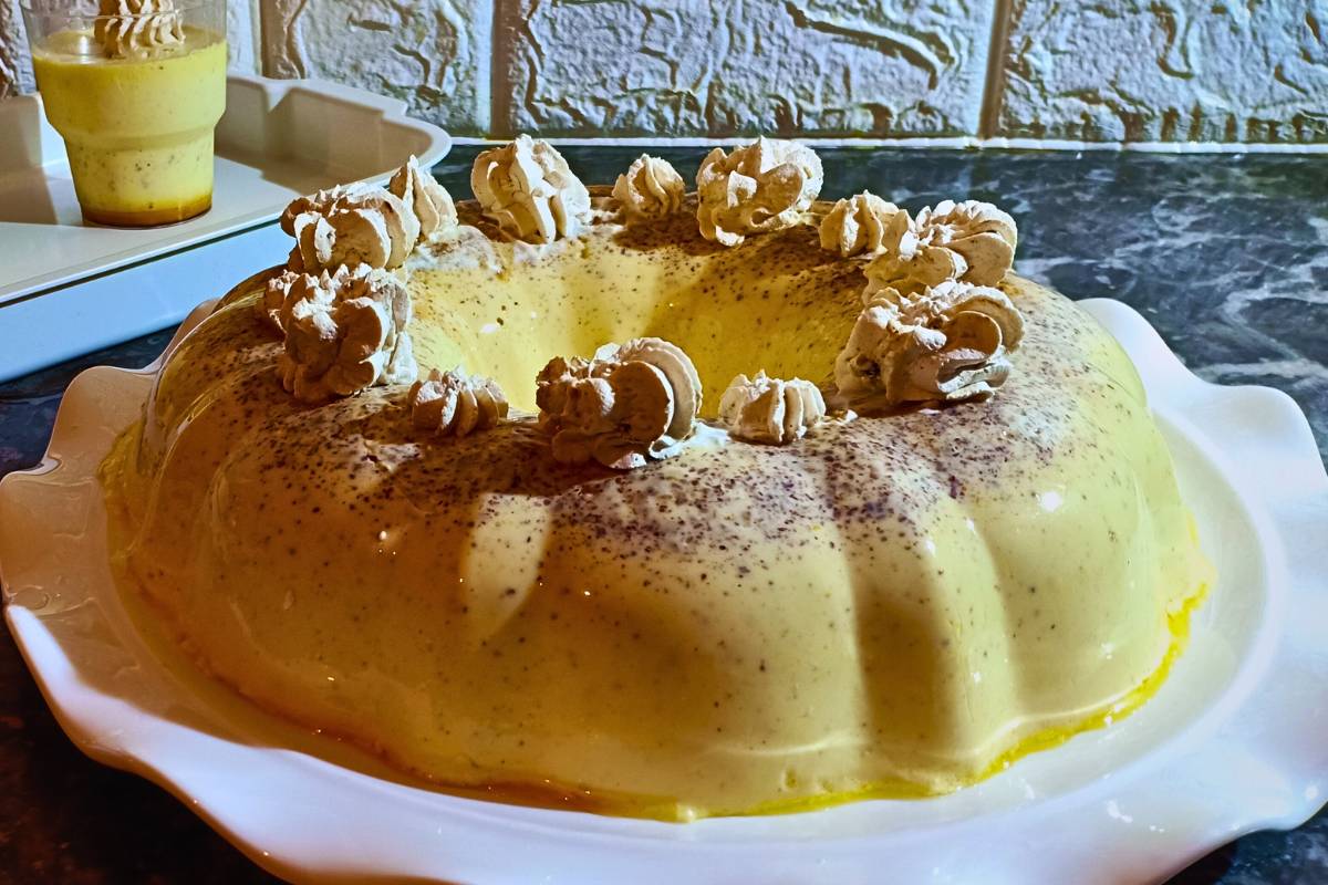 Prazer Cremoso: Flan de Coco com Calda de Caramelo Sedutor!