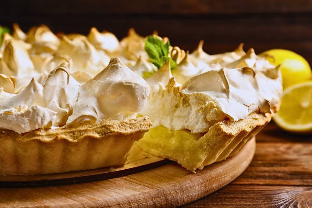 Uma Viagem ao Paraíso: Torta Mousse de Limão Inesquecível!
