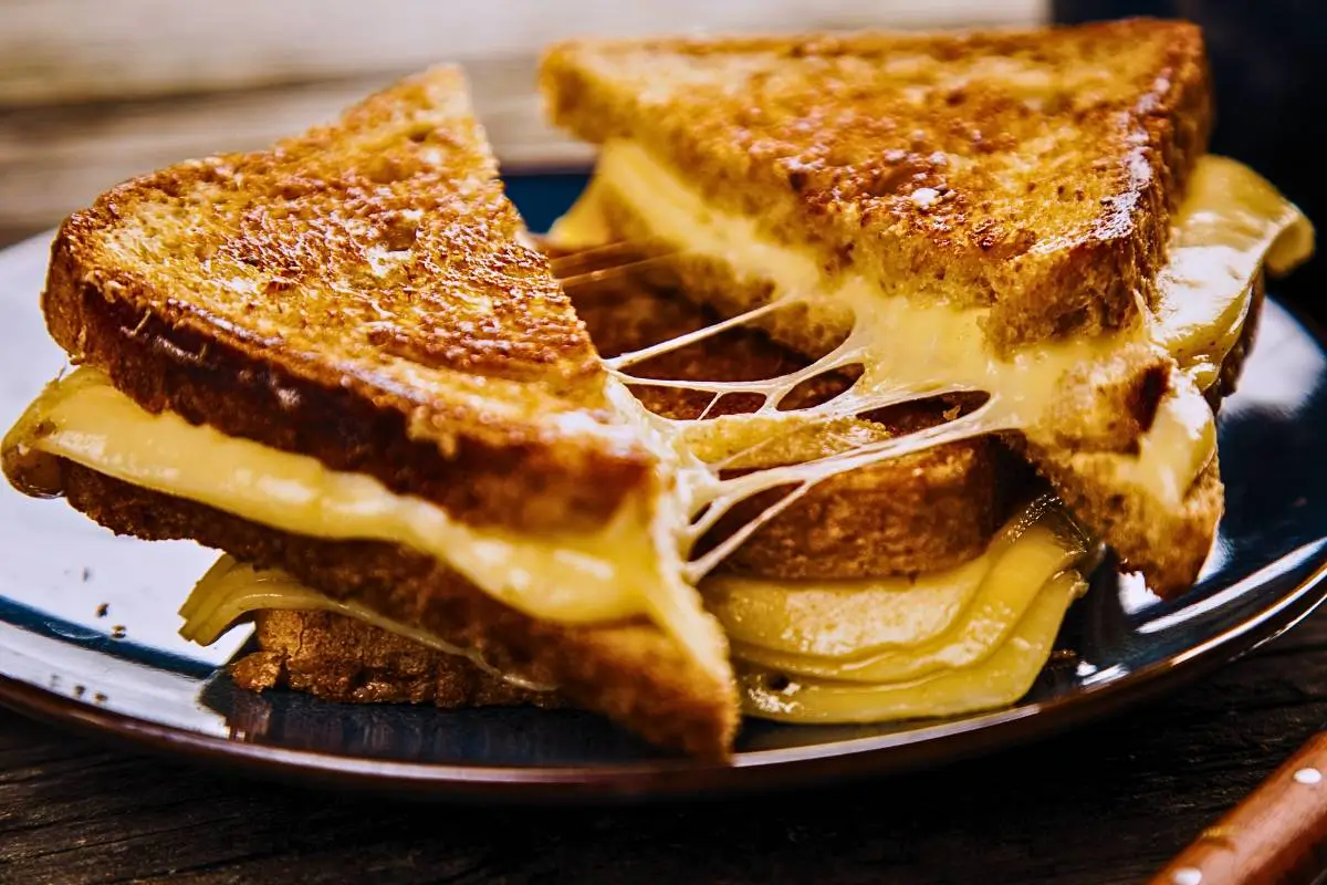 Veja como é fácil fazer esse delicioso Sanduíche Americano! Surpreenda-se, você vai amar!